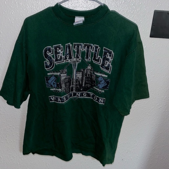 Seattle Tshirt - Picture 1 of 2